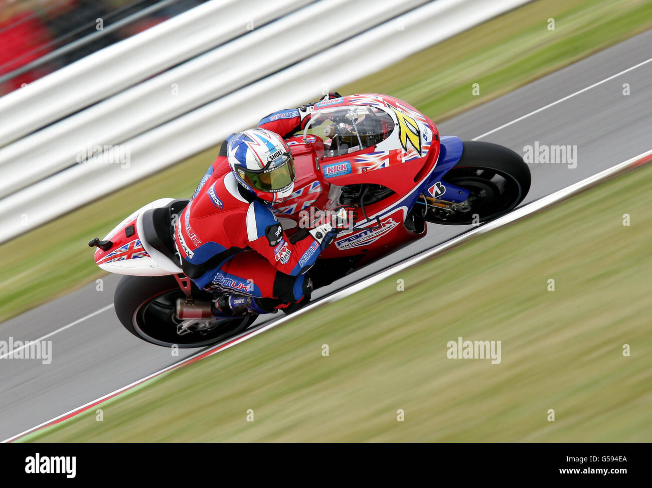 Motorradfahren - 2012 Hertz großer Preis von Großbritannien - Tag zwei - Qualifikation - Moto GP - Silverstone. Der britische James Ellison beim Training für die britische Runde des Moto GP auf dem Silverstone Circuit, Northamptonshire. Stockfoto