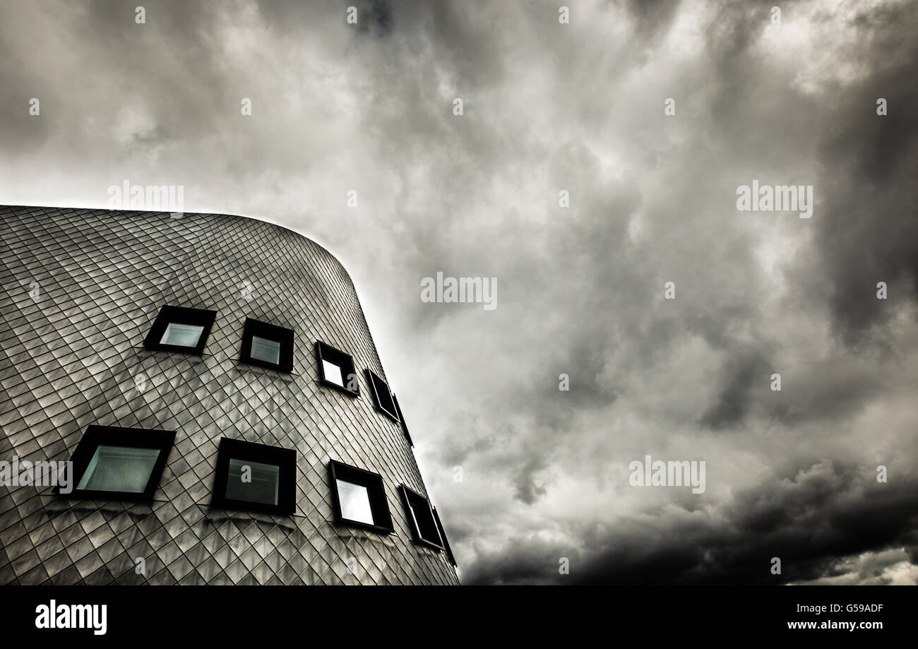 Ein allgemeiner Blick auf das Sir Colin Campbell Building auf dem Jubilee Campus der Universität Nottingham Stockfoto