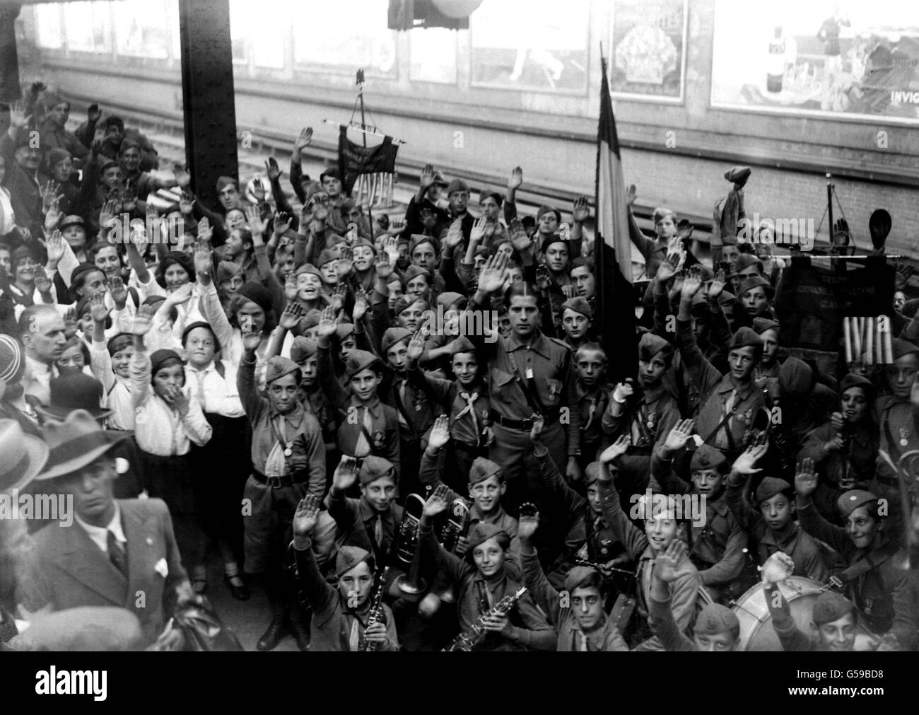 Was Sind Faschisten Einfach Erklärt Italienische faschisten -Fotos und -Bildmaterial in hoher Auflösung – Alamy