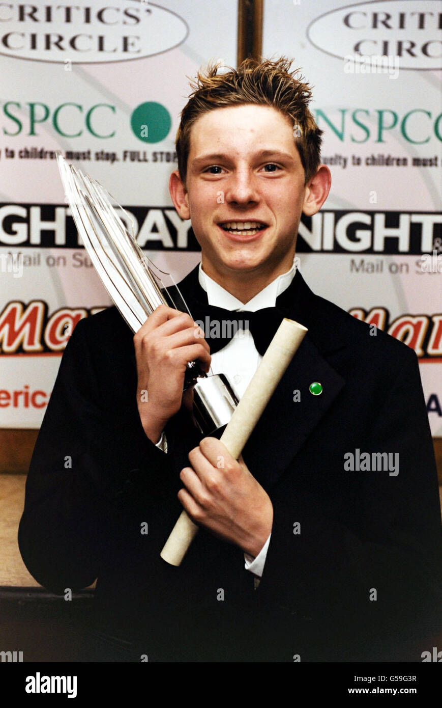 Der Schauspieler Jamie Bell, Gewinner des britischen Newcomers des Jahres, wurde bei den 21. London Film Critics Circle Awards im Savoy Hotel in London ausgezeichnet. Die Veranstaltung wird dem NSPCC unterstützt. Stockfoto