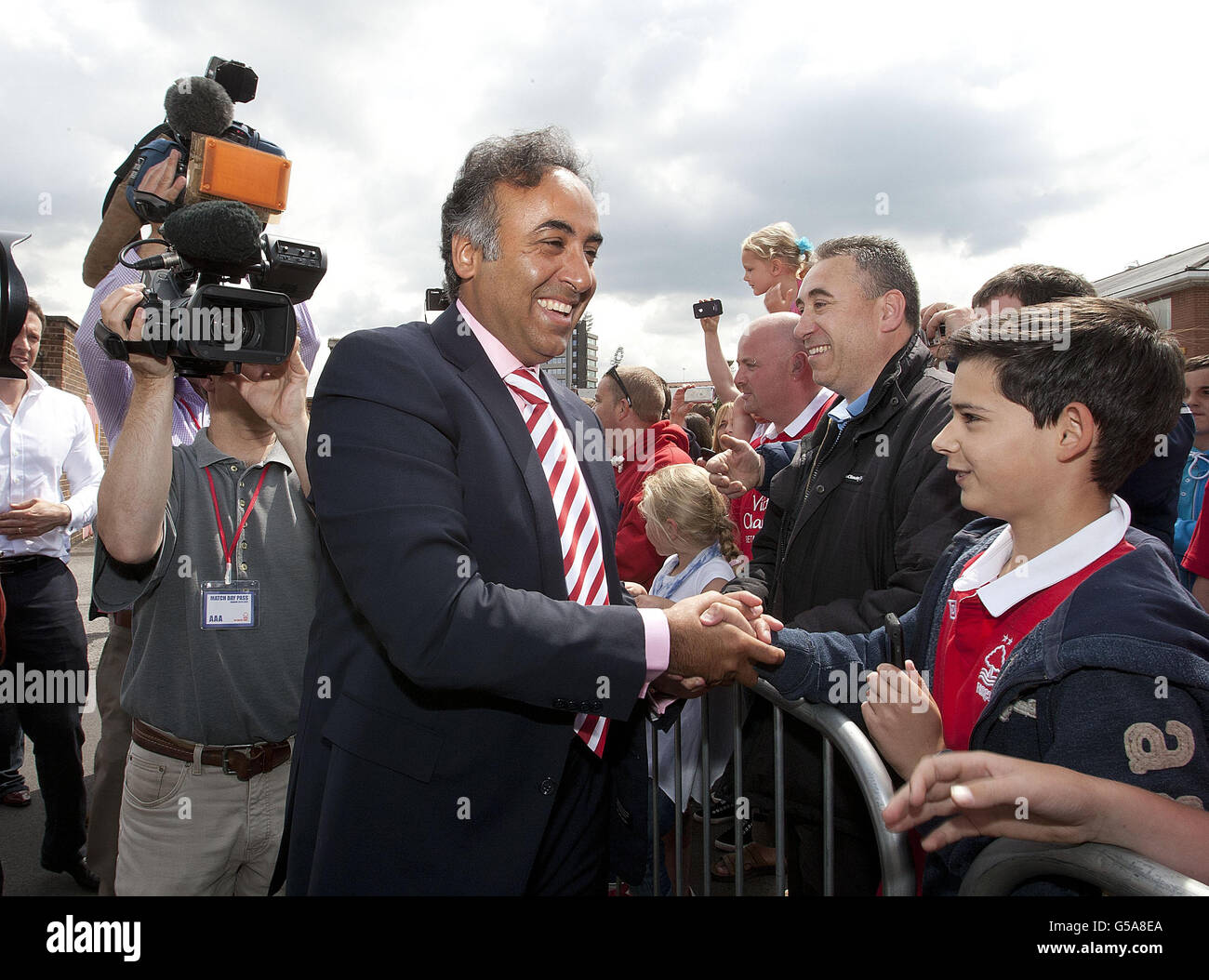 Die neuen Eigentümer von Nottingham Forest Fawaz Al Hasawi nach einer Pressekonferenz im City Ground, Nottingham. Stockfoto