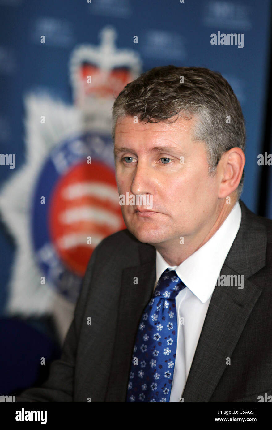 Liam Osborne, Detective Superintendent der Polizei von Essex, spricht mit den Medien im Hauptquartier der Polizei von Essex in Chelmsford, wo bekannt gegeben wurde, dass Peter Reeve, der nach dem Tod eines Polizisten zum Mord gesucht wurde, tot auf einem Friedhof aufgefunden wurde. Stockfoto