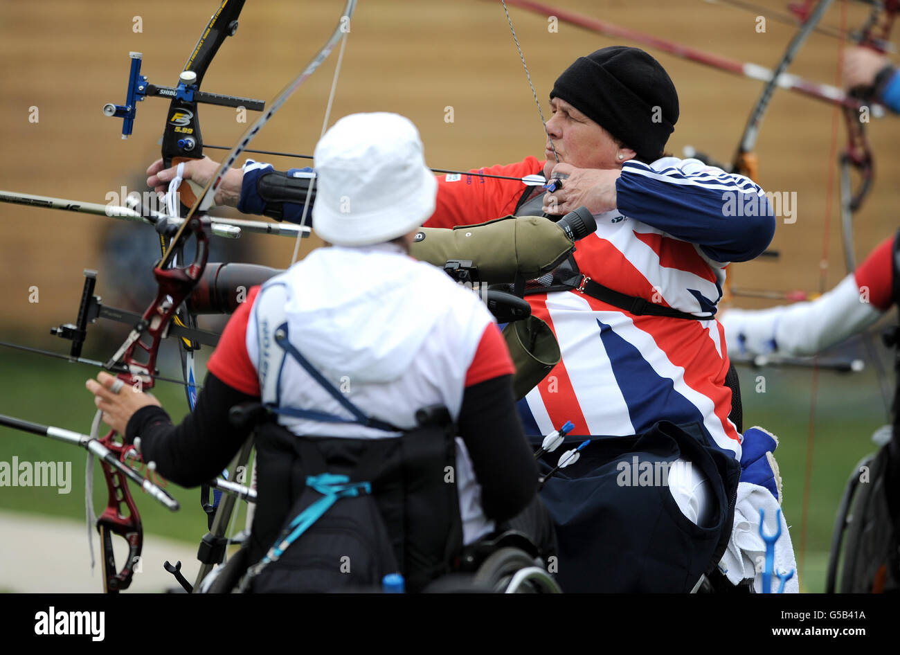 Die britische Kate Murray während des para Archery International Tournament & Test Events in der Royal Artillery Barracks, London. Stockfoto