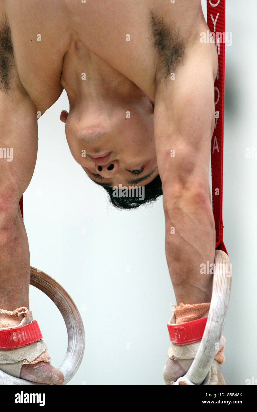 Olympia - chinesische Gymnastik Teamtraining - Salto Gym Stockfoto