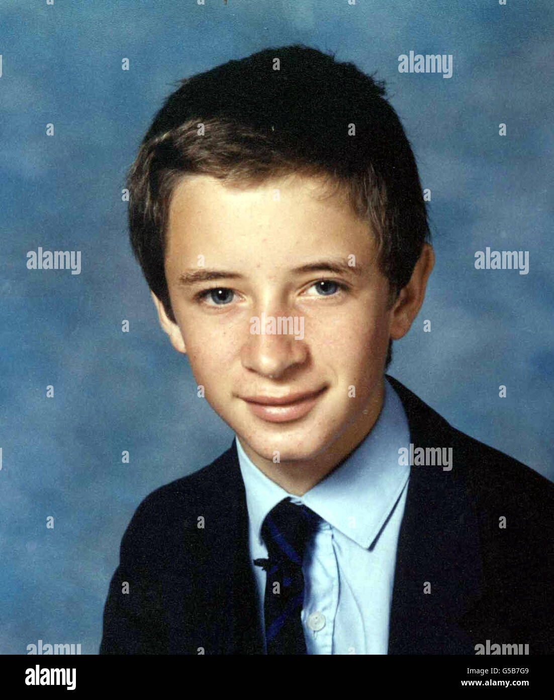 Sion Jenkins, ungefähr 15 Jahre alt. Allan Grimson, der Kleinoffizier der Royal Navy, plädierte vor dem Krongericht von Winchester für die homosexuellen Morde an Sion Jenkins und Nicholas Wright. * Grimson, 42, aus London Road, Portsmouth, gab den Mord an der Marine-Rating Nicholas Wright, 18, aus Leicester zwischen Dezember 11 1997 und Dezember 17 1999 und Barmann Sion Jenkins, 20, aus Newbury, Berkshire, zwischen November 1 1998 und Dezember 18 1999. Stockfoto