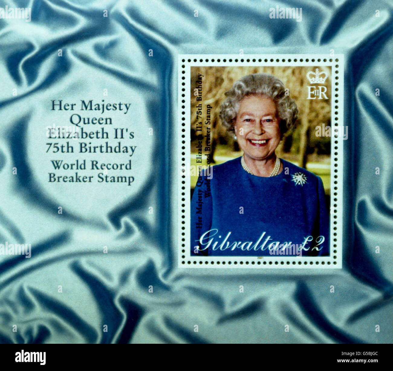 Die genehmigte Briefmarke der Königin, die das Haus Questa verlassen wird, um seine Rekordreise zu beginnen, in Briefmarken gedruckt zu werden, die zuerst in Gibraltar verkauft werden. Es wird versucht, den Stempel in Rekordzeit von 11 Stunden zu produzieren. * ...in Ehre des 75. Geburtstages der Queens, den sie am Samstag 21/04/01 feiert. Stockfoto