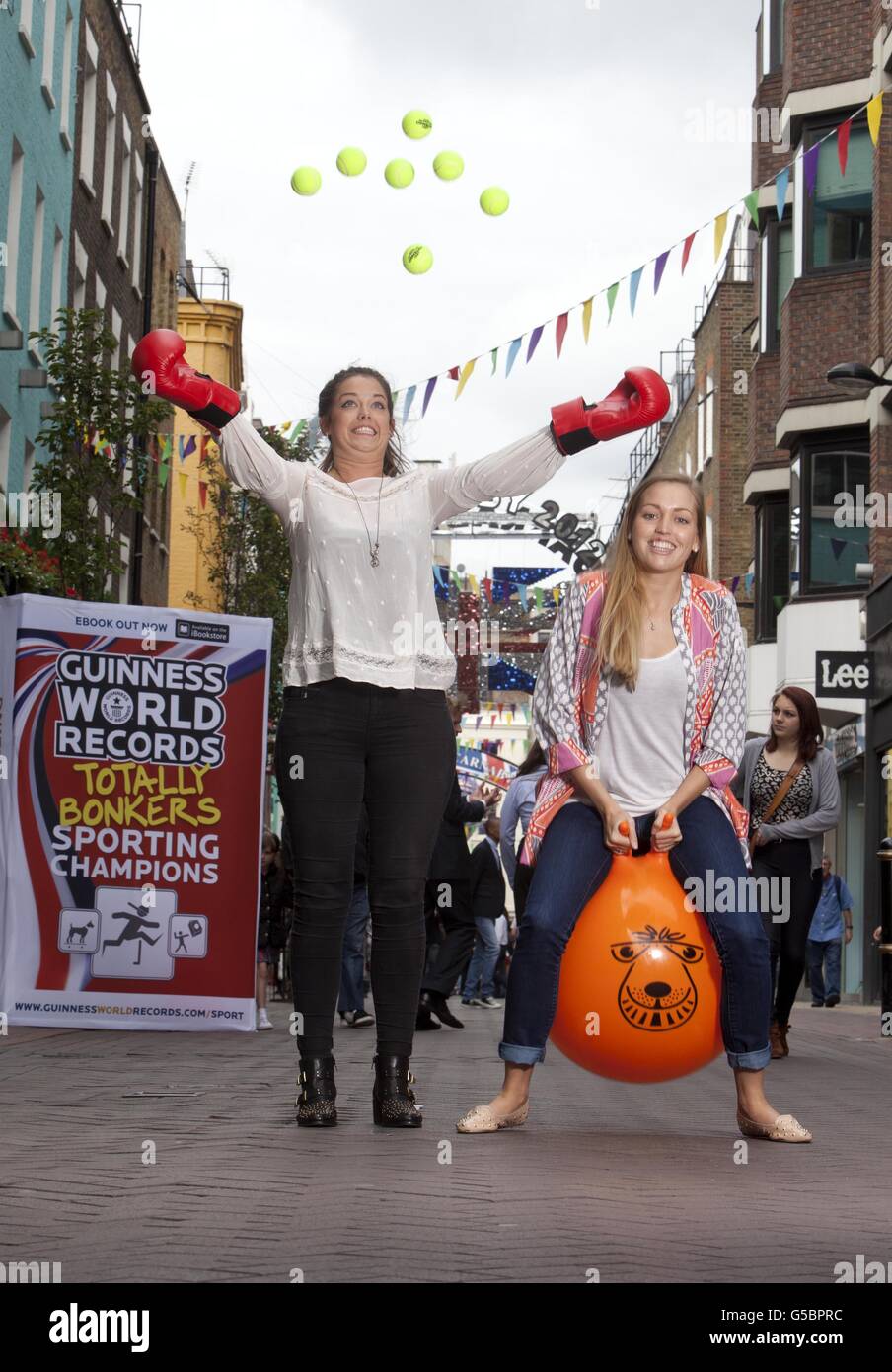 Guinness-Weltrekordversuch in der Carnaby Street, London. Stockfoto