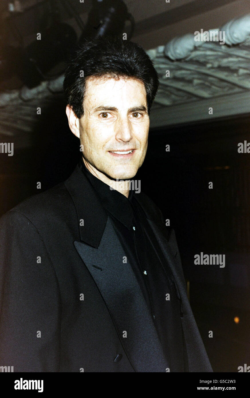 Yuri Geller beim Jester Ball im Le Meridien Grosvenor House, in Aid of