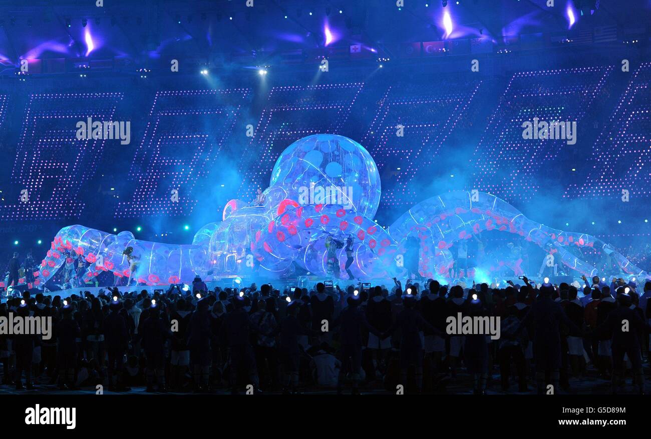 Fat Boy Slim tritt während der Abschlussfeier der Olympischen Spiele 2012 in London auf Stockfoto