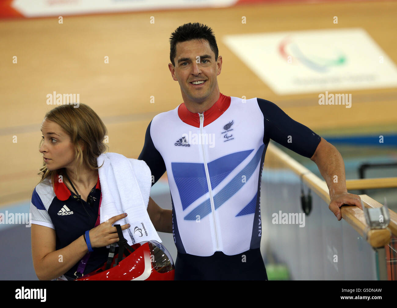 Paralympische Spiele In London - Tag 1. Der britische Mark Lee Colbourne nach dem 1 km langen Einzelzeitfahren der Männer C1-2-3 auf dem Velodrome im Olympic Park in London. Stockfoto