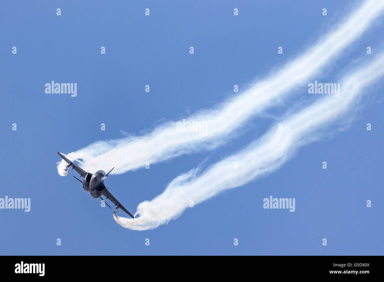 Italienische Luftwaffe (Aeronautica Militare Italiana) Aermacchi T-346 Traning Düsenflugzeuge auf der Farnborough International Airshow Stockfoto