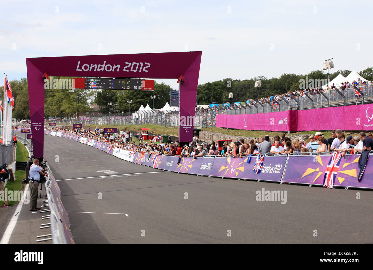 Paralympische Spiele In London - Tag 8. Ein Überblick über den Paralympischen Austragungsort von Brands Hatch in Kent. Stockfoto