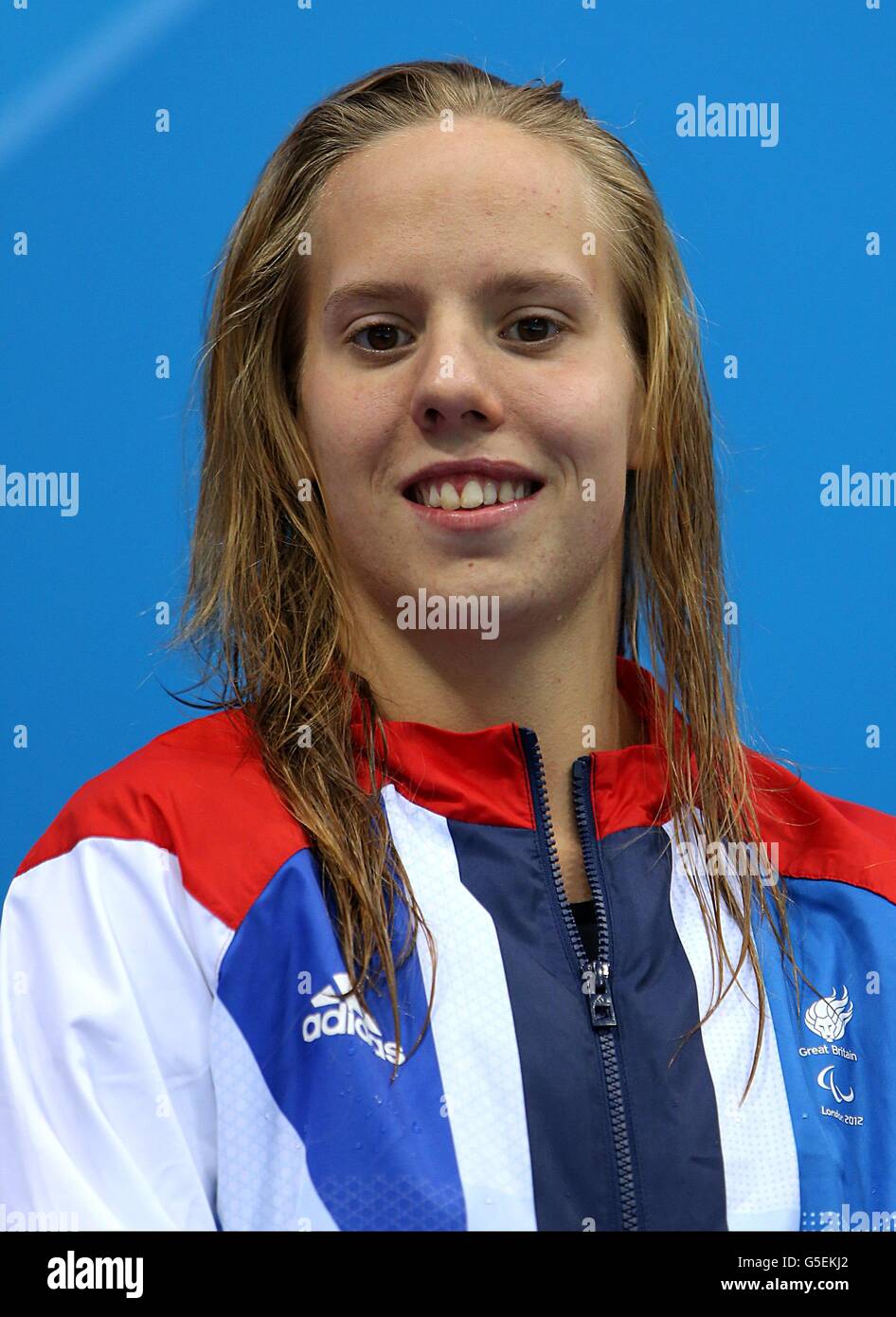 Bronzemedaillengewinnerin Louise Watkin aus Großbritannien nach dem 200-m-Einzelfinale der Frauen in Medley - SM9 während der Paralympischen Spiele in London. DRÜCKEN SIE VERBANDSFOTO. Bilddatum: Donnerstag, 6. September 2012. Sehen Sie die Geschichte der PA PARALYMPICS Schwimmen. Das Foto sollte lauten: John Walton/PA Wire Stockfoto