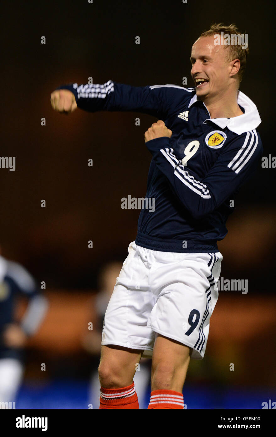 Schottlands Leigh Griffiths feiert ihr zweites Tor Stockfoto