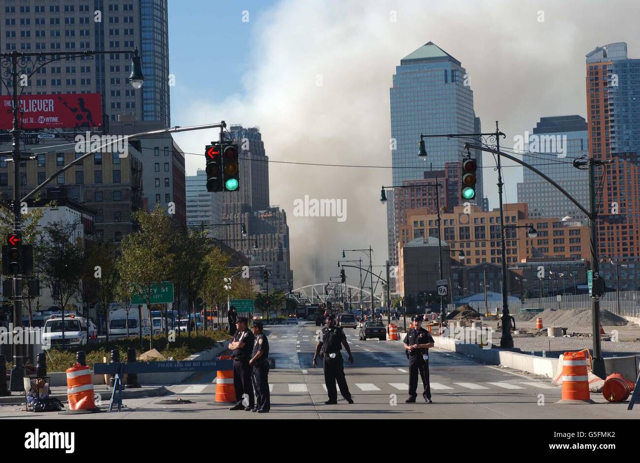 Notdienste in der Nähe des World Trade Center Manhattan, New York, nach dem Terroranschlag. Stockfoto