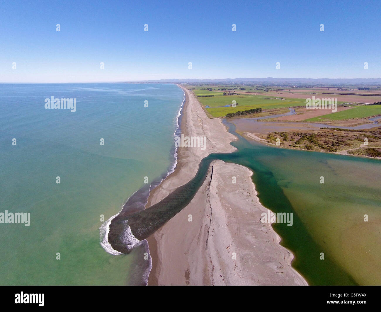 Opihi Mündung in der Nähe von Temuka, South Canterbury, Südinsel, Neuseeland - drone Antenne Stockfoto