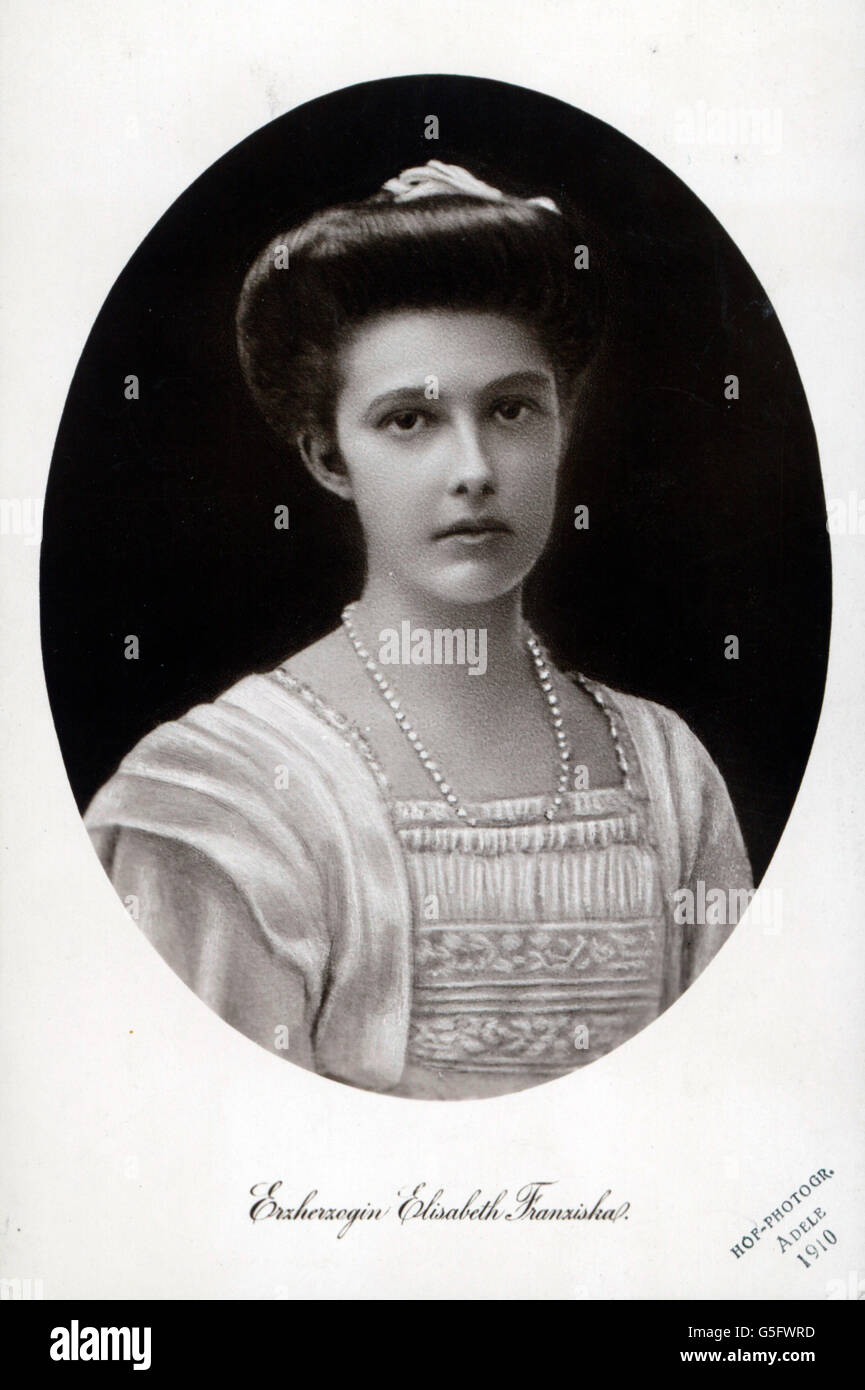 Elisabeth Franziska, 21.1.1892 - 29.1.1930, Gräfin von Waldburg zu Zeil und Hohenems 19.9.1912 - 29.1.1930, Porträt, Postkarte, Hofatelier Adele, Wien, 1910, Stockfoto