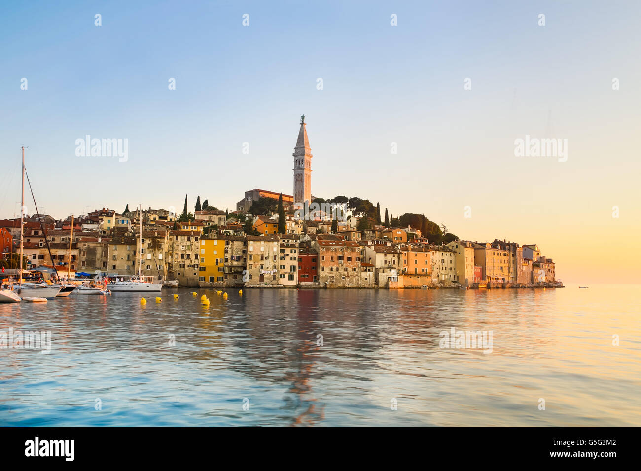 Küste von Rovinj, Istrien, Kroatien. Stockfoto