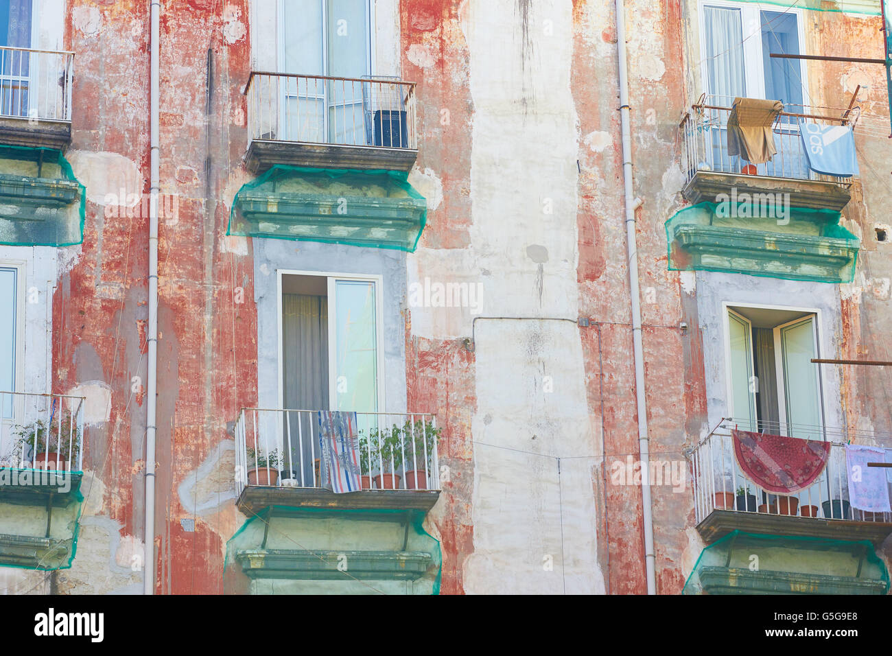 Wohnhaus renoviert Neapel Italien Europa Stockfoto