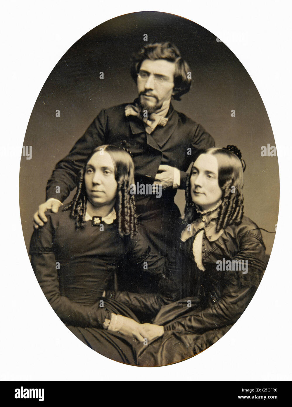Unbekannter Künstler - Mathew Brady, Juliet Brady und Frau Haggerty Stockfoto