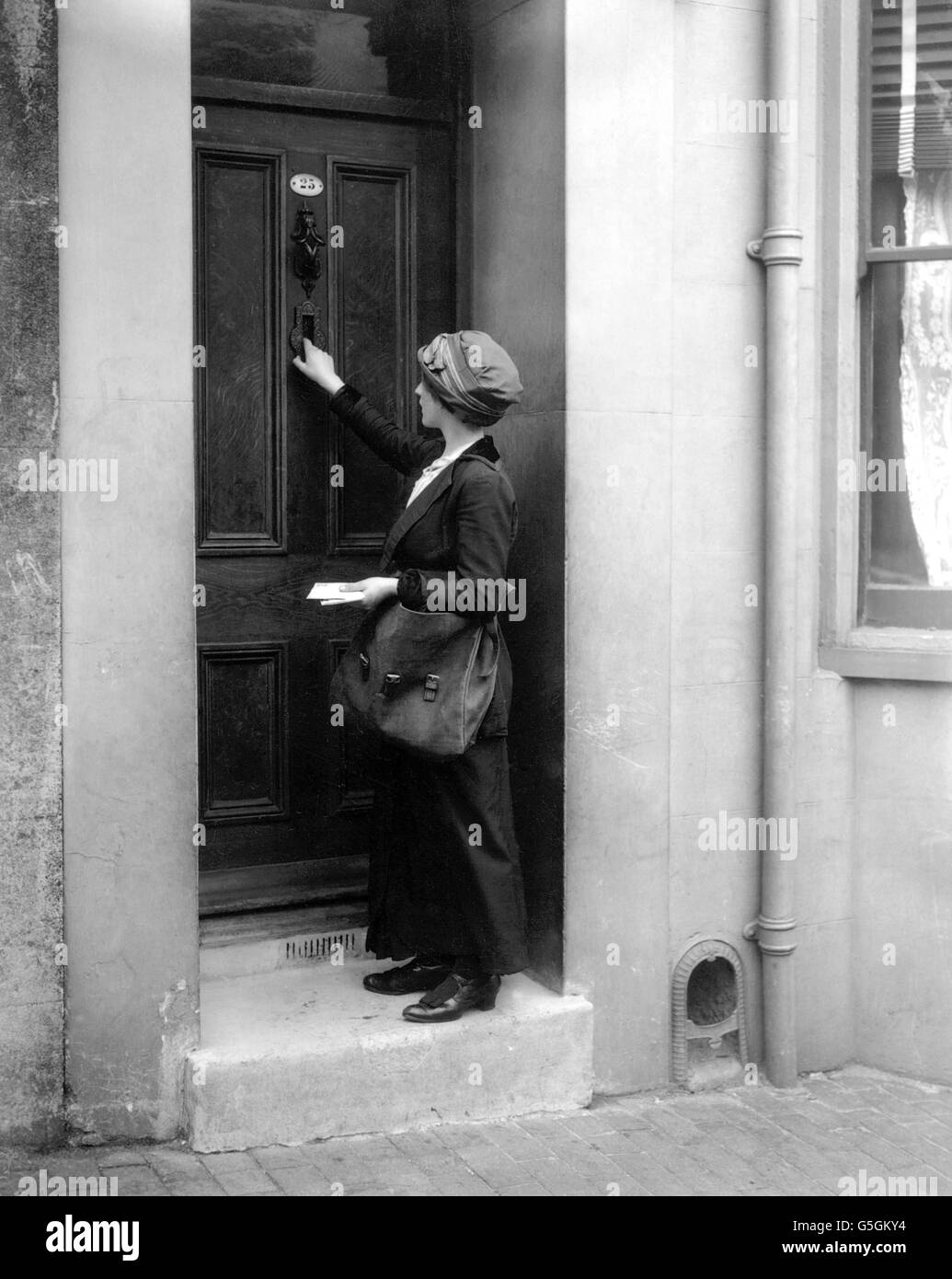 Erster Weltkrieg - Briefträgerin der erste Tag Stockfoto