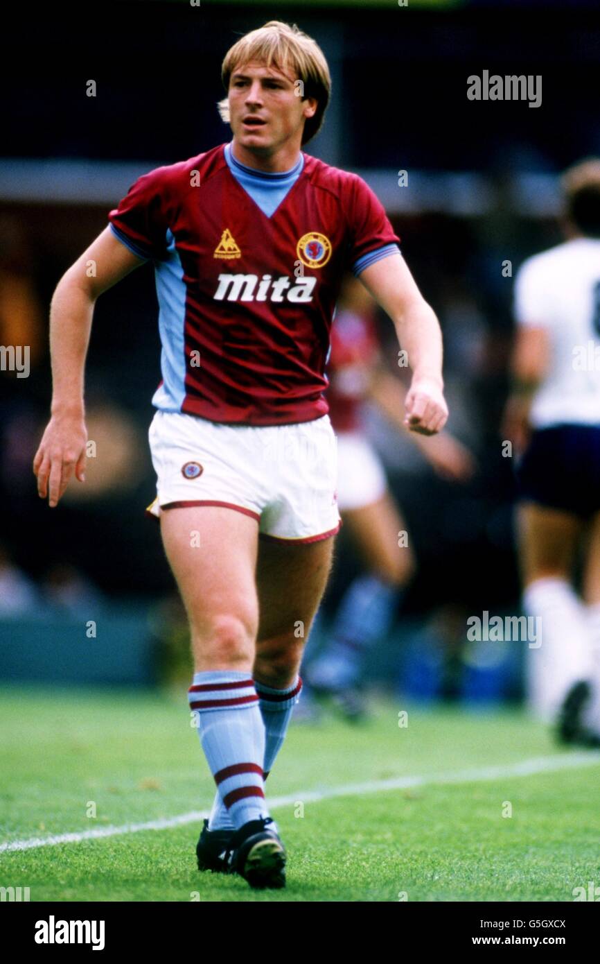 Fußball - Football League Division One - Aston Villa gegen Tottenham Hotspur. Steve McMahon Aston Villa Stockfoto