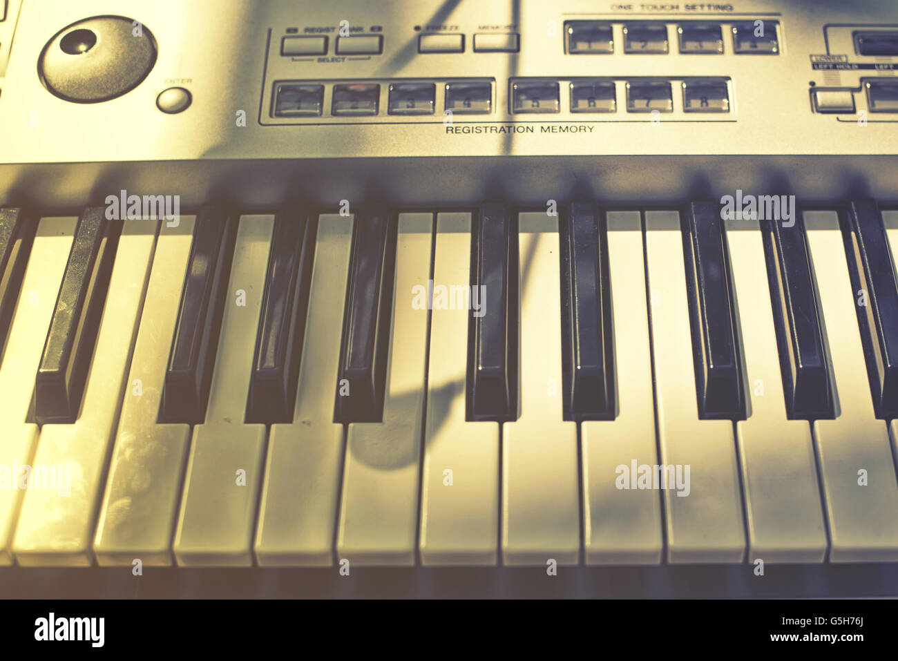 Jahrgang suchen Detail von Schlüsseln auf Musik-keyboard Stockfoto