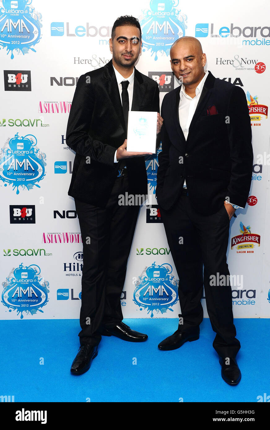 Panjabi Hit Squad gewinnt den Lebara Mobile Best Club DJ Award bei den Lebara Mobile Asian Music Awards in der Wembley Arena, London. Stockfoto