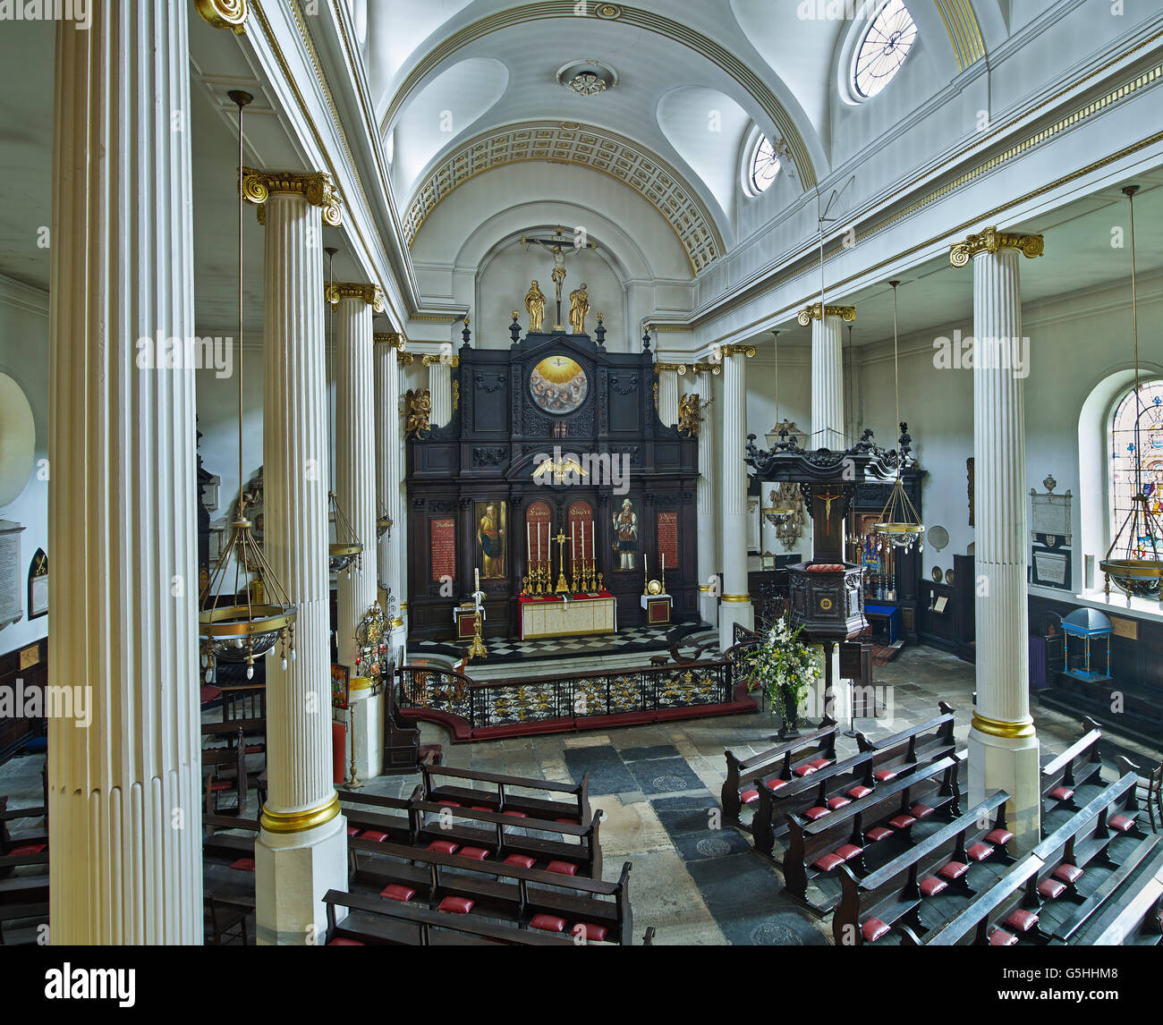 St Magnus die Märtyrer-Kirche in der City of London, von Chrisopher Wren. Das Kirchenschiff Stockfoto