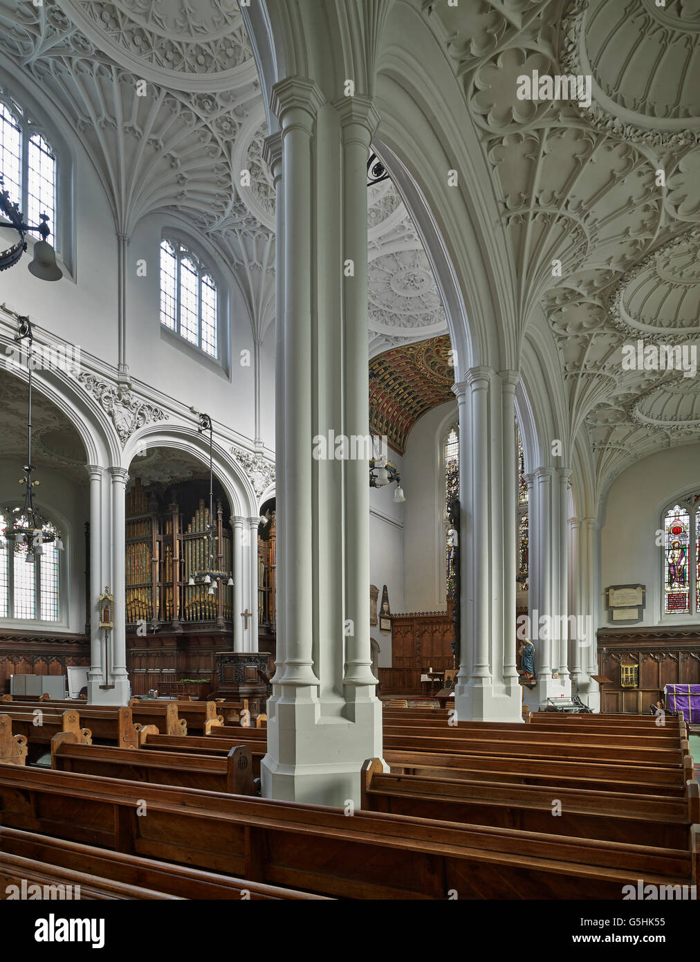 St Mary Aldermary, Kirche in der City of London, gotische Kirchenschiff Stockfoto