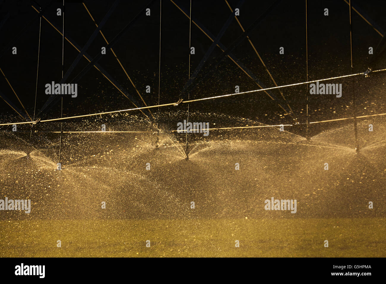Center Pivot Bewässerung, in der Nähe von Twizel, Mackenzie District, South Canterbury, Südinsel, Neuseeland Stockfoto