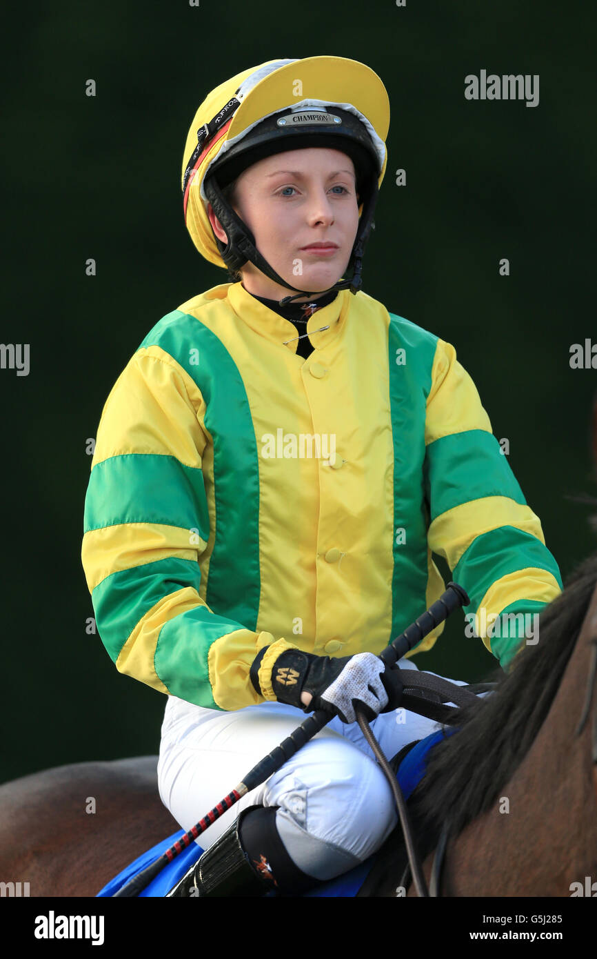 Pferderennen, Nottingham Races. Eva Moscrop, Jockey Stockfoto