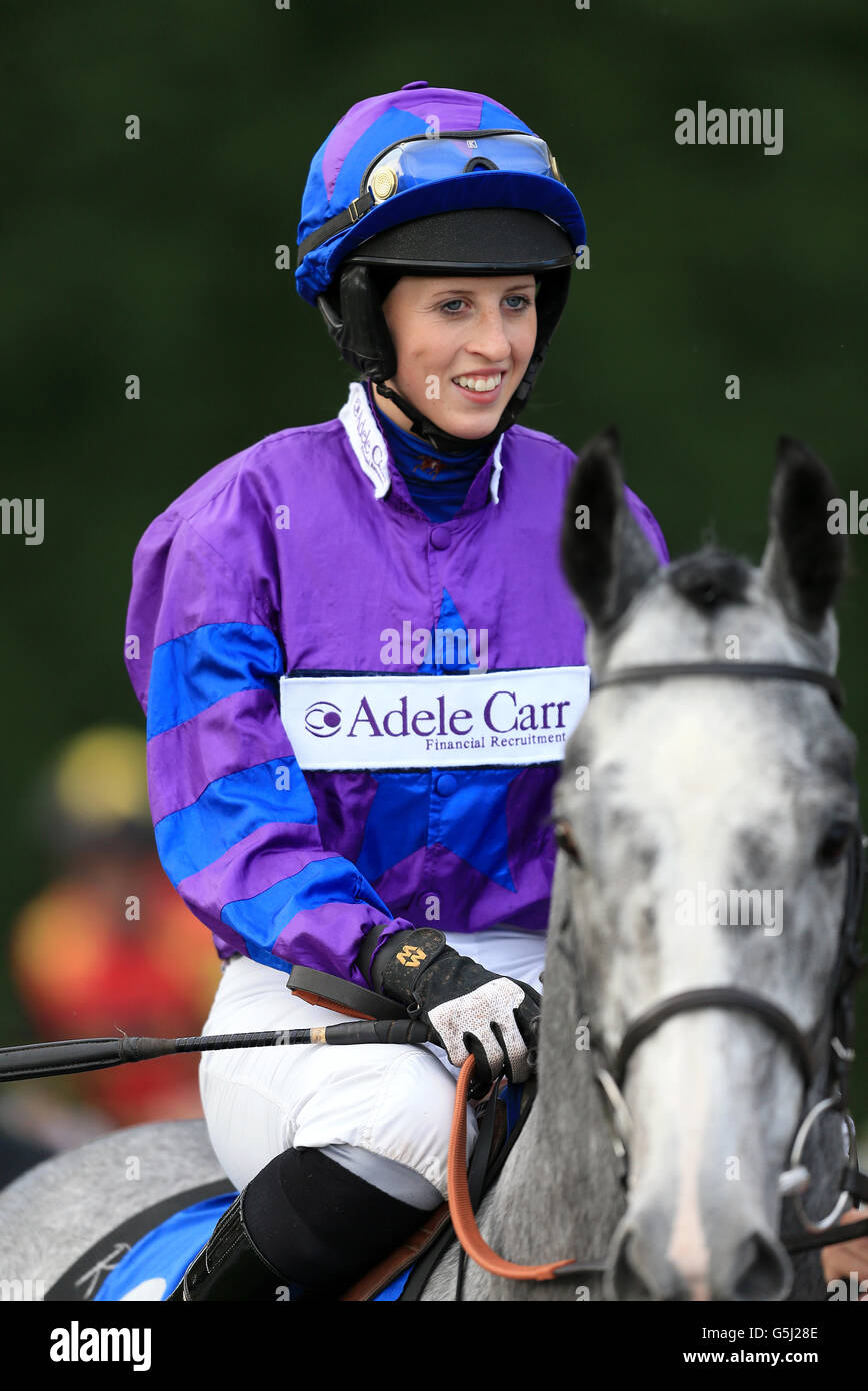 Pferderennen - Nottingham Races. Amy Ryan, Jockey Stockfoto