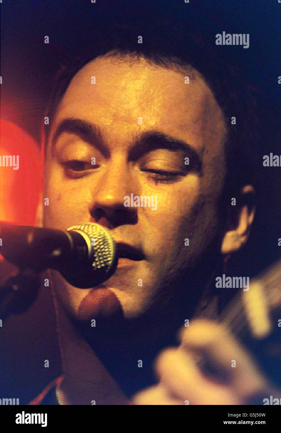 Der amerikanische Folk-Rock-Sänger Dave Matthews tritt im Hanover Grand in London auf. Stockfoto