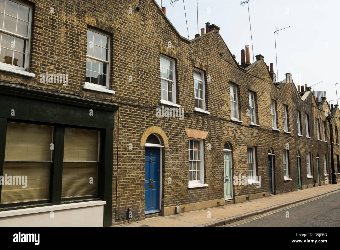 Ruhigen georgianischen Straße im zentralen London Borough of Lambeth. Gutes Beispiel für Terraced Eigenschaften. Stockfoto