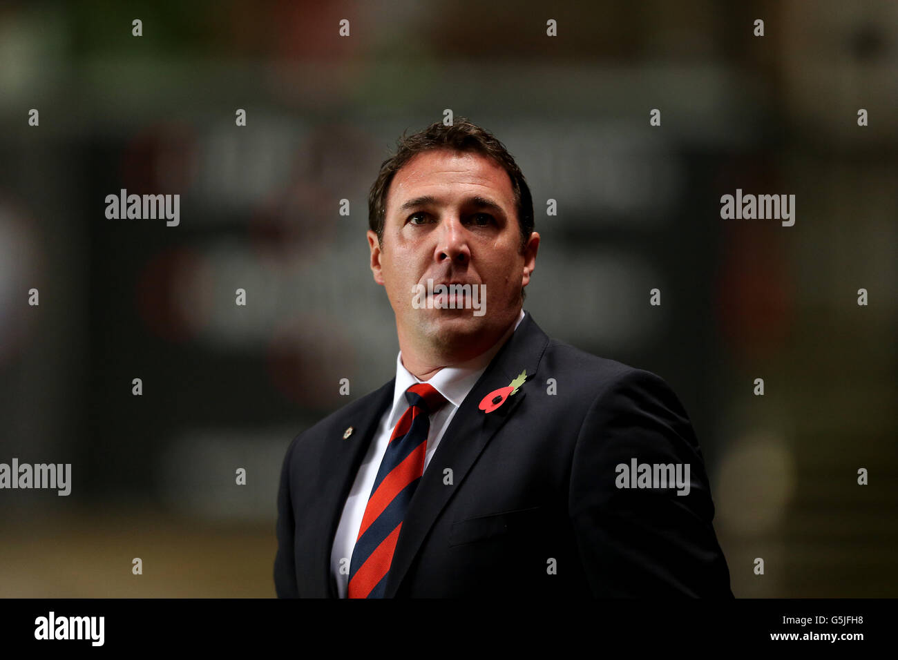 Fußball - npower Football League Championship - Charlton Athletic gegen Cardiff City - The Valley. Malky Mackay, Manager von Cardiff City, steht an der Touchline Stockfoto