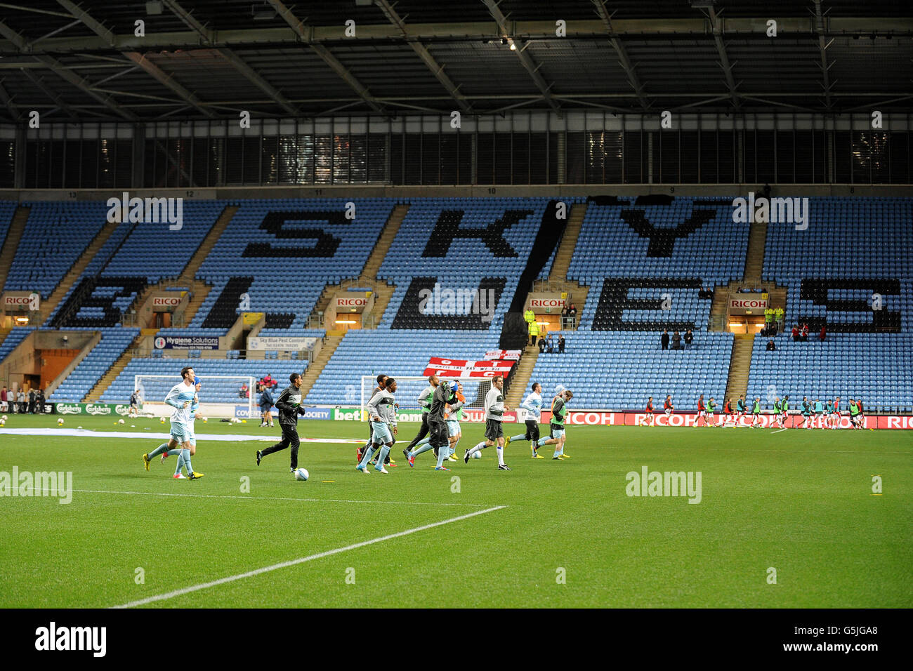 Soccer - npower Football League One - Coventry City / Crawley Town - Ricoh Arena. Eine allgemeine Ansicht des Coventry City Warm-Up Stockfoto