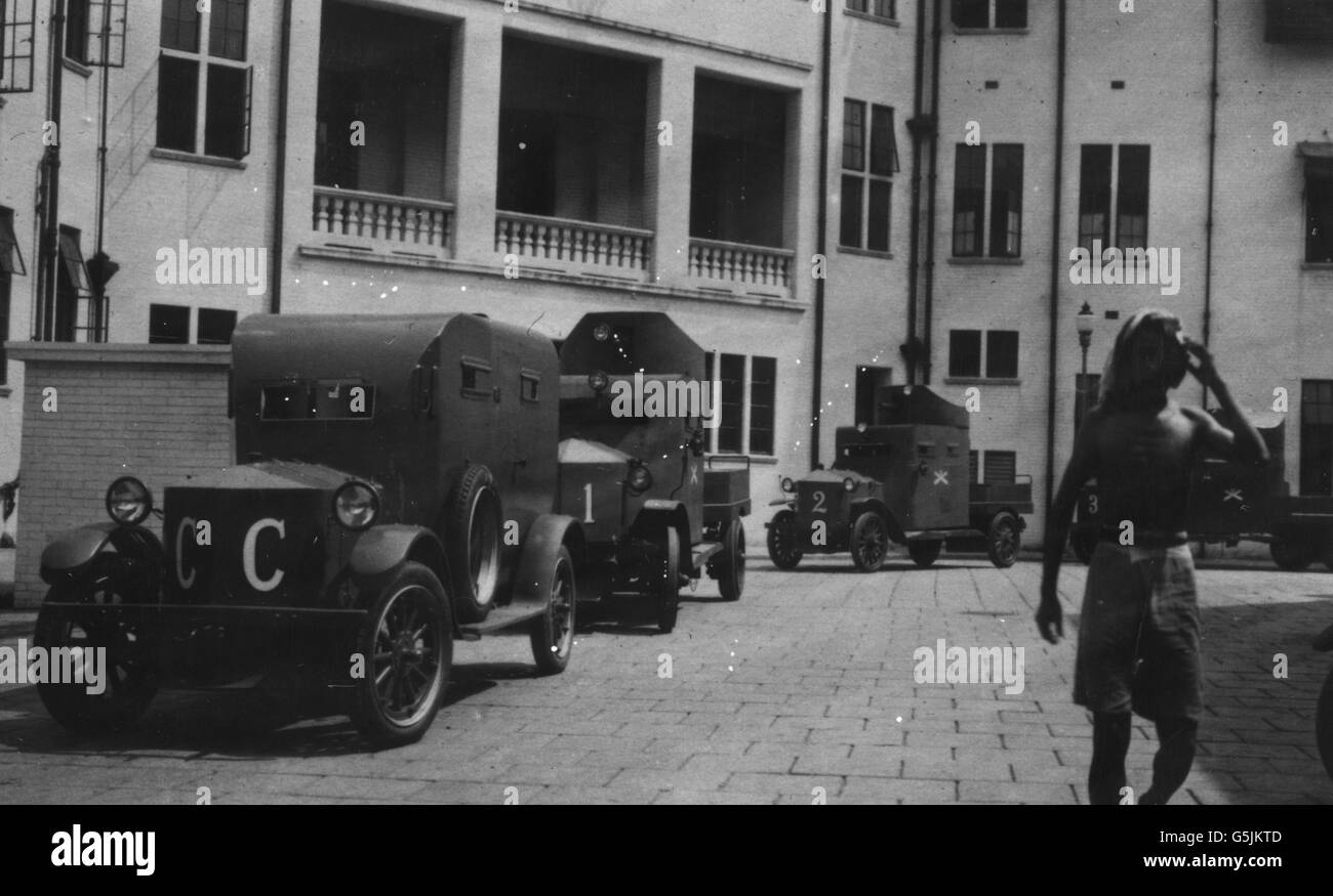 China-Krise - British armoured Cars - Shanghai Stockfoto