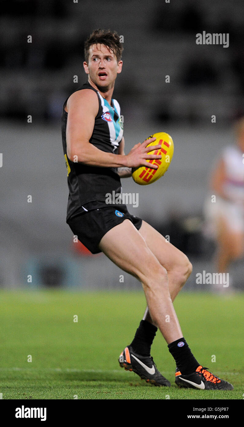 Australian Rules Football - AFL European Challenge Cup - Port Adelaide V Western Bulldogs - das KIA Oval Stockfoto