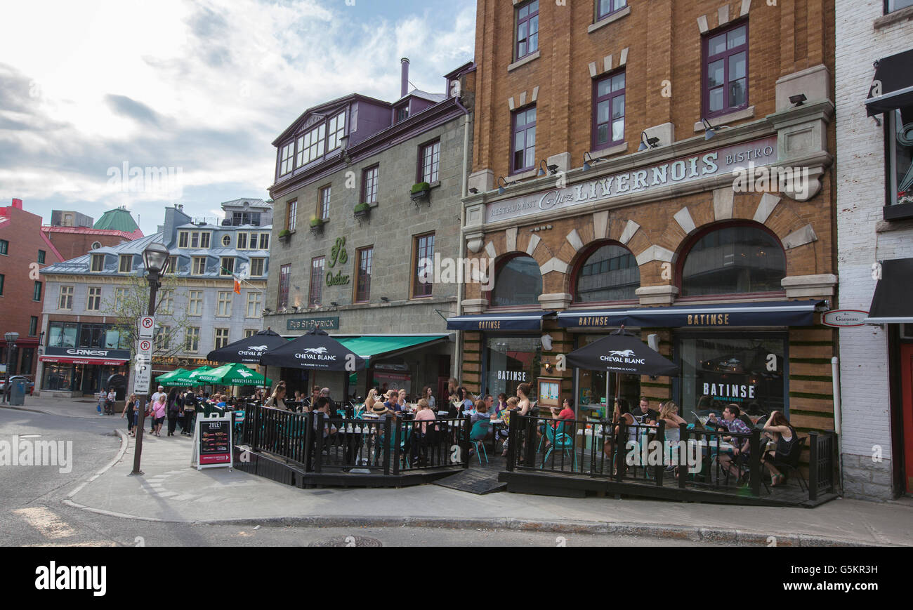QUEBEC Stadt - 24. Mai 2016: Gebäude auf Rue Saint Jean (Saint John's Street) Teil der Altstadt Quebec, eine UNESCO Welt Kulturerbe Mee Stockfoto