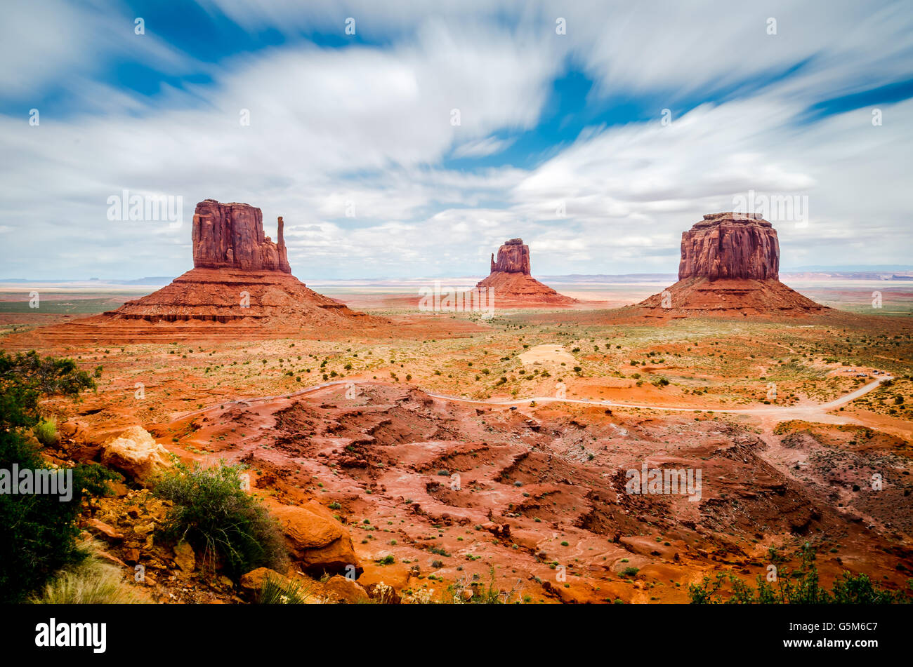 Herzlich Willkommen Sie in atemberaubende Monument Valley! Stockfoto