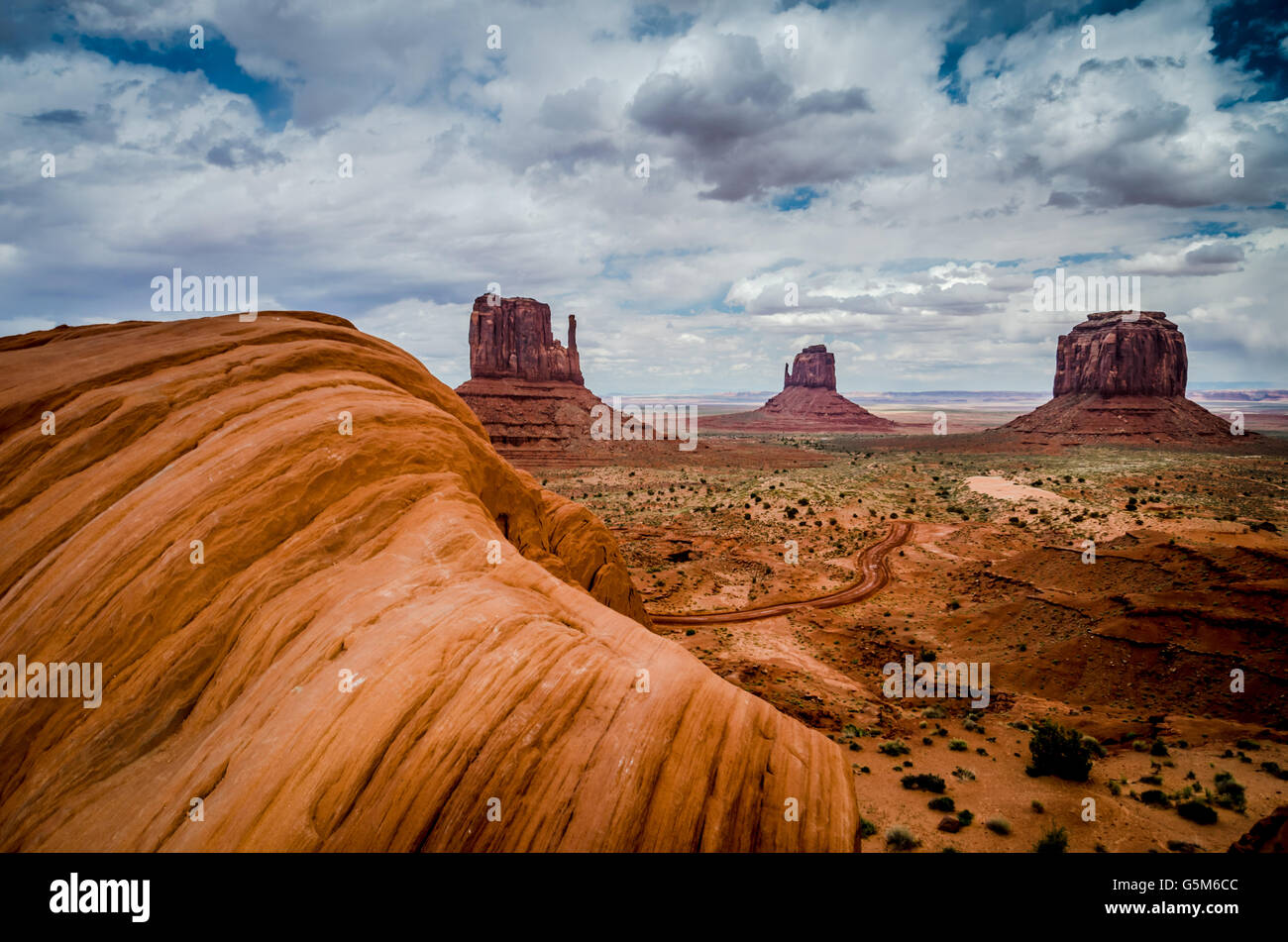 Herzlich Willkommen Sie in atemberaubende Monument Valley! Stockfoto