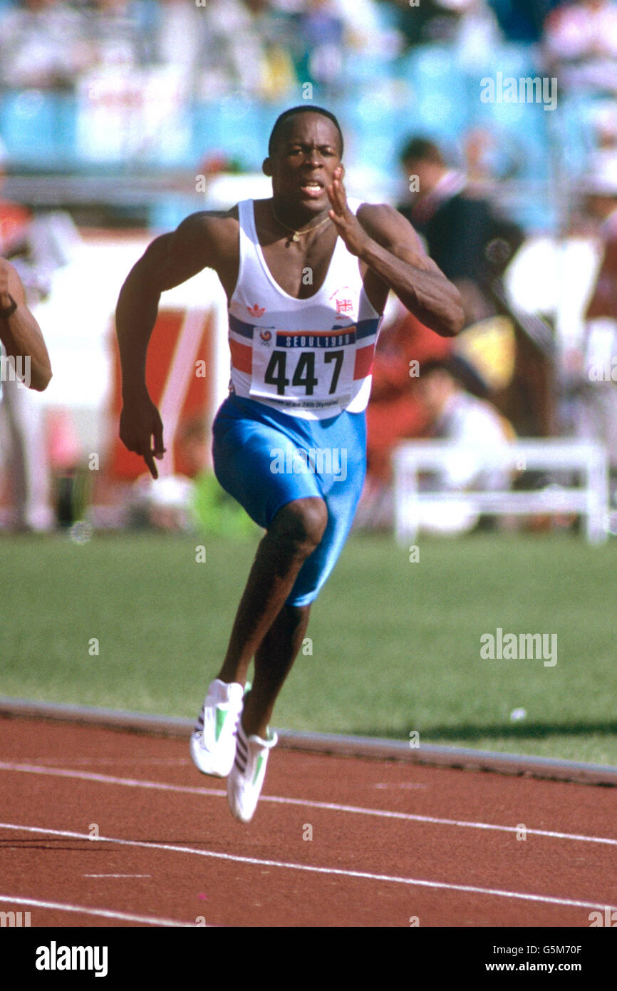 Leichtathletik – Olympische Spiele 1988 in Seoul – 200 m der Männer. John Regis aus Großbritannien während seiner Hitze. Stockfoto