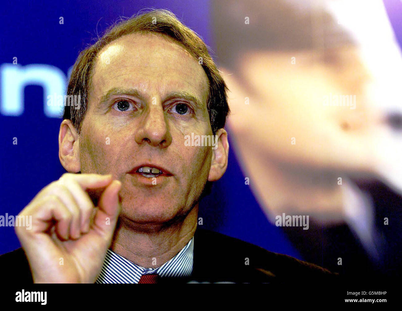 Richard Haas US-Präsident Bushs Berater für Nordirland, bei einer Pressekonferenz im Zentrum von London. Stockfoto