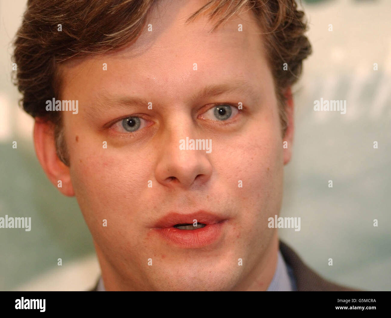 Peter Touche spricht auf einer Pressekonferenz Stockfoto