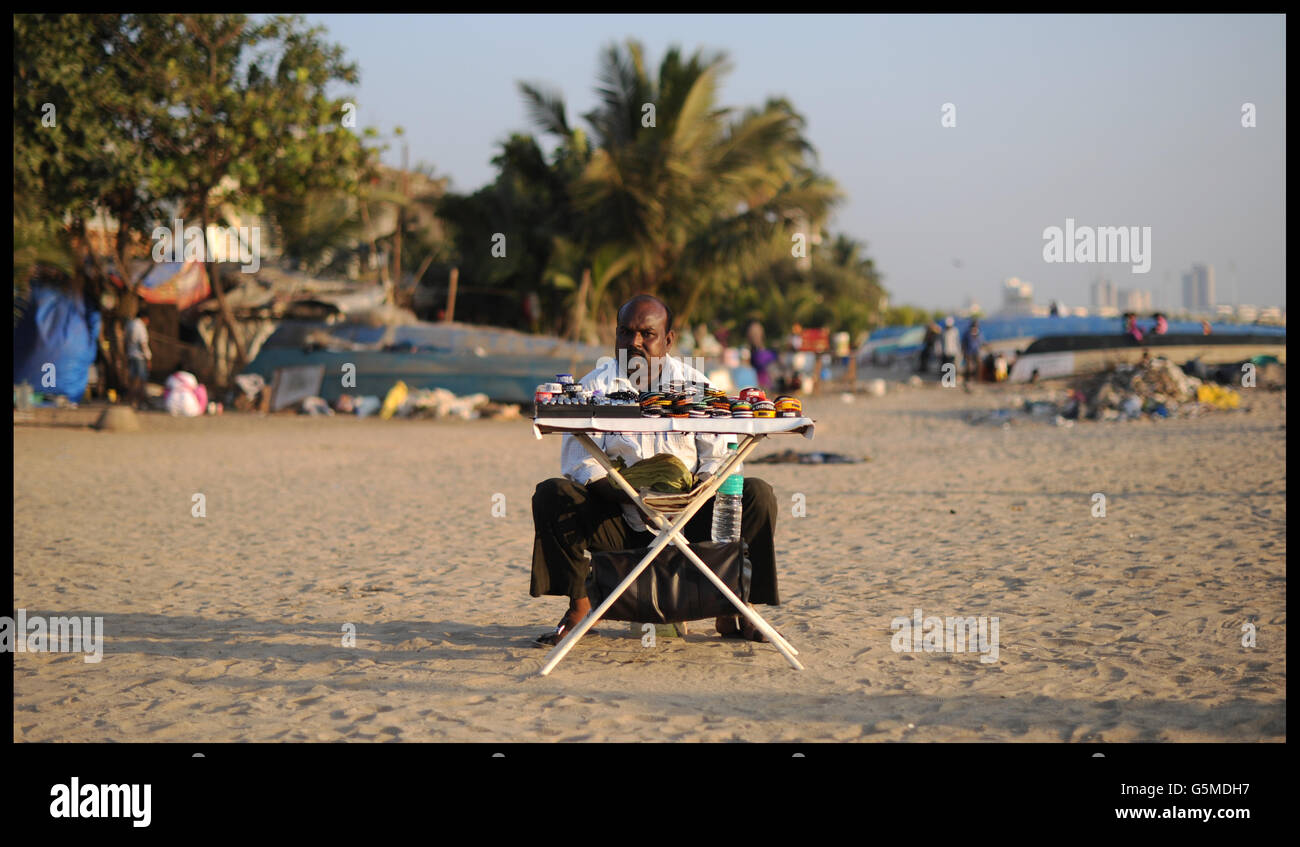 Stock Fotos von Chowpatty Beach in Mumbai PRESSE VERBAND Foto. Bilddatum: Samstag, 30 2012. November. Siehe PA Story. Bildnachweis sollte lauten: Stefan Rousseau/PA Stockfoto