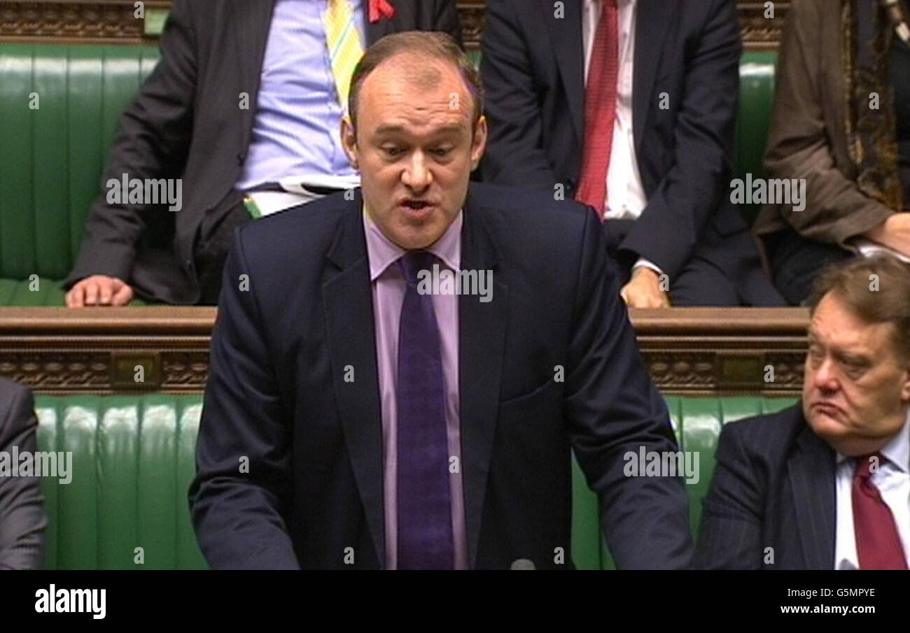 Energieminister Ed Davey gibt eine Erklärung zum Energiegesetz im Unterhaus, London. Stockfoto