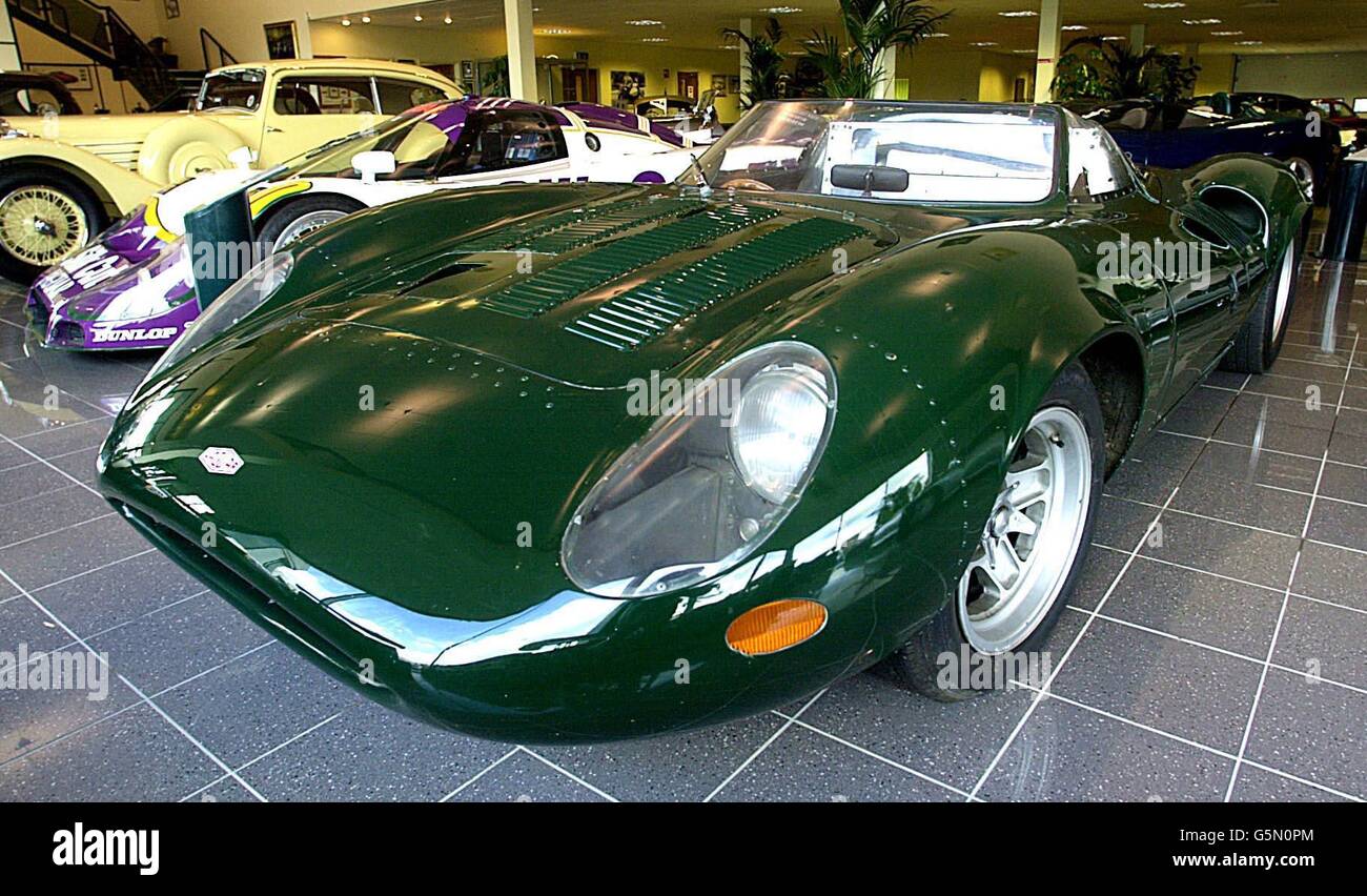 Das Auto, das Geld nicht kaufen kann! Der Jaguar XJ13, der vor 35 Jahren für das 24-Stunden-Rennen von Le Mans gebaut wurde, wird derzeit im Jaguar Museum, Browns Lane, Coventry, ausgestellt. Jaguar hat ein Angebot von 7 Millionen von einem japanischen Sammler abgelehnt. * und ein unbeschränktes Angebot für einen amerikanischen Enthusiasten für ein Replikat abgelehnt. Stockfoto
