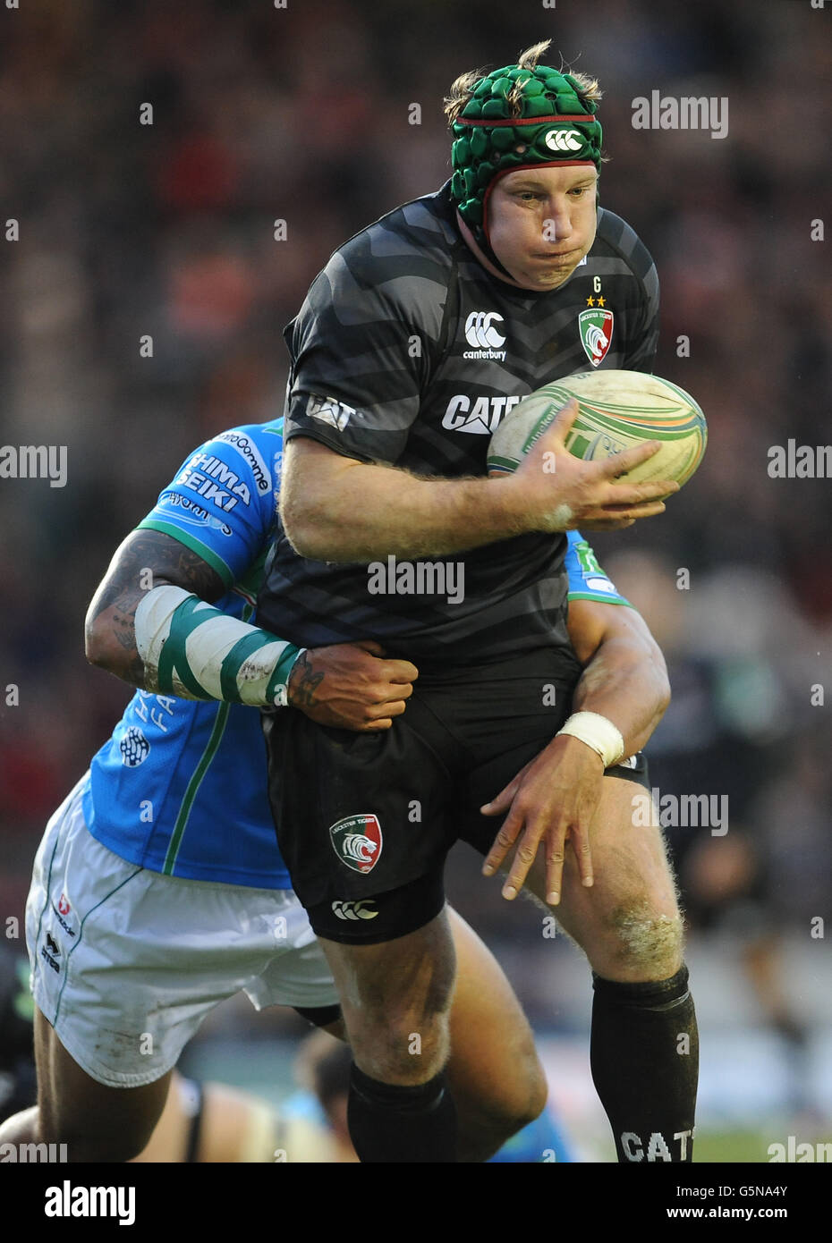 Rugby Union - Heineken Cup - Pool Two - Leicester Tigers / Benetton Treviso - Welford Road. Leicester Tigers' thomas Waldrom und Christian Loamanu von Benetton Treviso Stockfoto