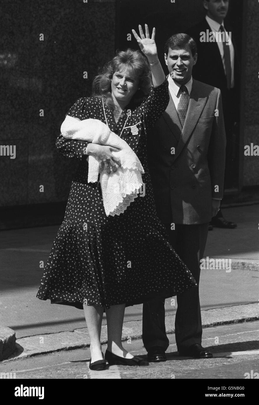 Royalty - Herzog und Herzogin von York mit ihren vier Tage alten Baby-Prinzessin - Portland Hospital - London Stockfoto